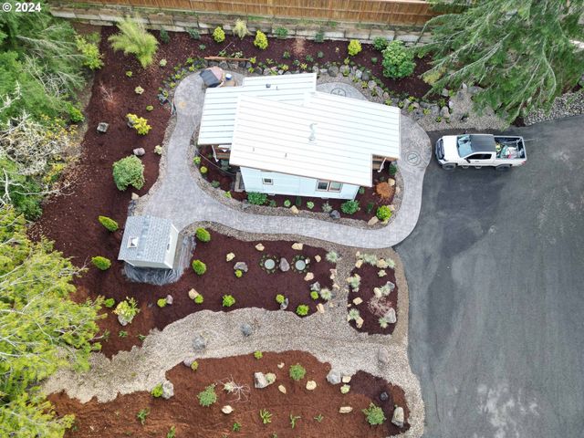 85313 GLENADA Rd, Florence, OR 97439