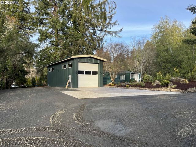 85313 GLENADA Rd, Florence, OR 97439