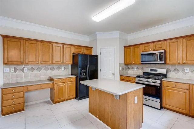 520 Midhurst Place, Johns Creek, GA 30024