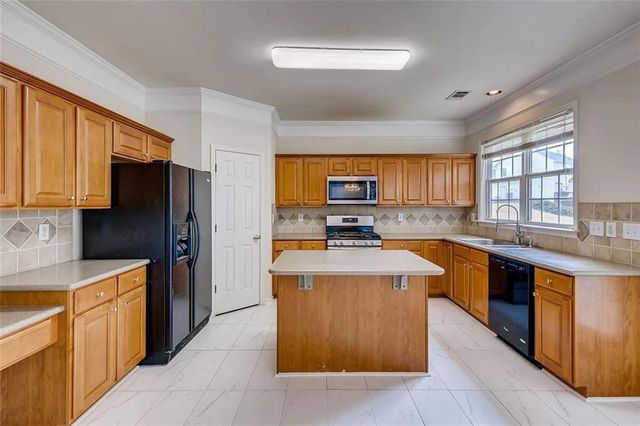 520 Midhurst Place, Johns Creek, GA 30024