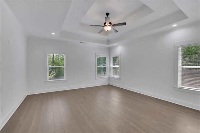 6181 Shoreland Circle, Buford, GA 30518