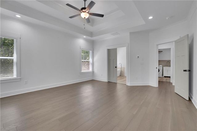 6181 Shoreland Circle, Buford, GA 30518