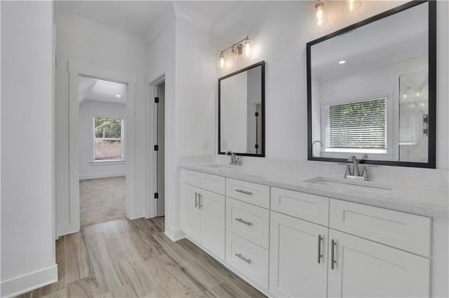 6181 Shoreland Circle, Buford, GA 30518