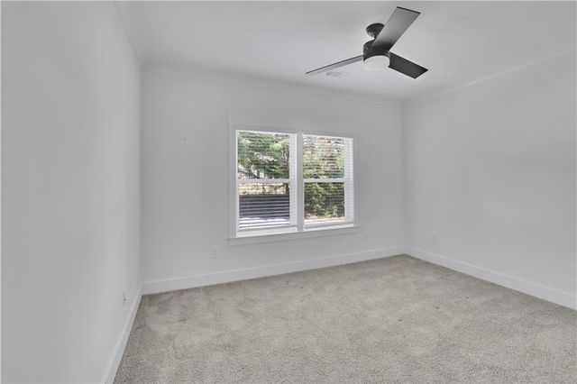 6181 Shoreland Circle, Buford, GA 30518