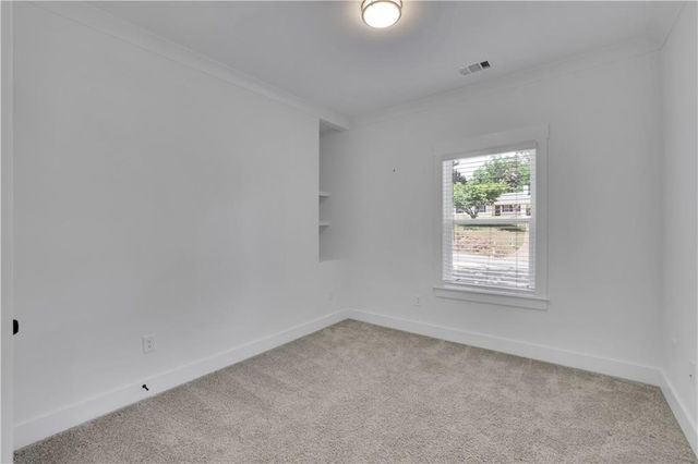 6181 Shoreland Circle, Buford, GA 30518