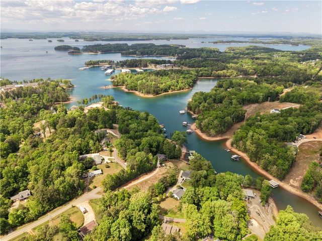 6181 Shoreland Circle, Buford, GA 30518
