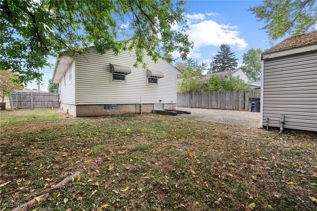 1088 Battles Avenue, Akron, OH 44314