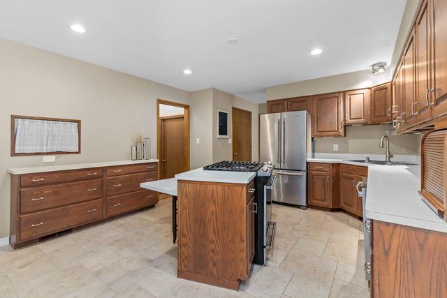 1931 COUNTY HIGHWAY G, Neenah, WI 54956