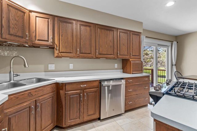 1931 COUNTY HIGHWAY G, Neenah, WI 54956