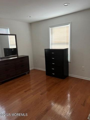 317 Roosevelt Avenue, Oakhurst, NJ 07755