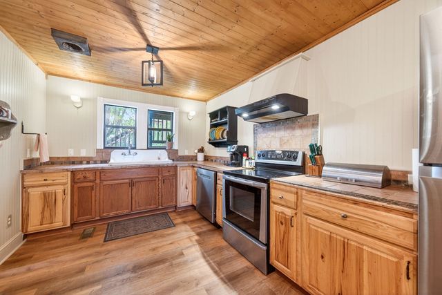 7400 Franks Ferry Rd, Walling, TN 38587