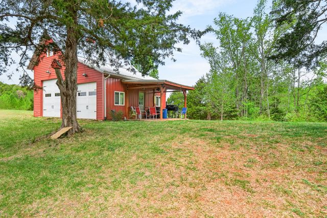 7400 Franks Ferry Rd, Walling, TN 38587