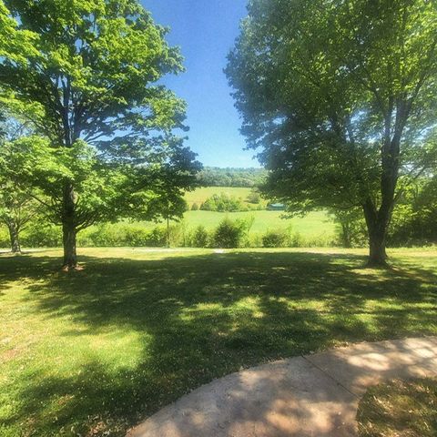 7400 Franks Ferry Rd, Walling, TN 38587