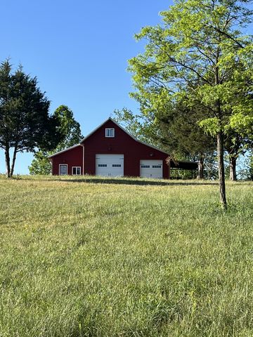 7400 Franks Ferry Rd, Walling, TN 38587