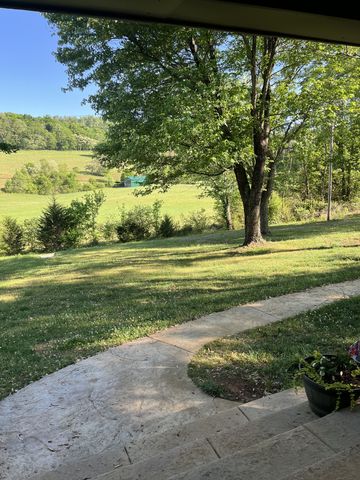 7400 Franks Ferry Rd, Walling, TN 38587