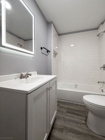 353 W 15th Place, Chicago Heights, IL 60411