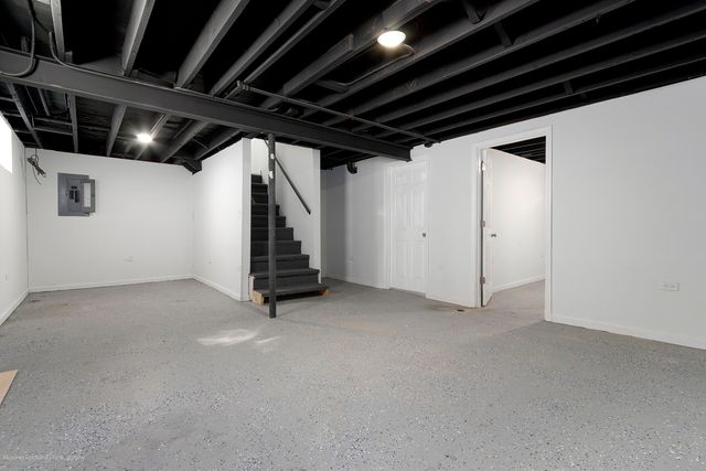 353 W 15th Place, Chicago Heights, IL 60411