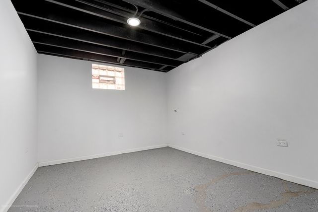 353 W 15th Place, Chicago Heights, IL 60411