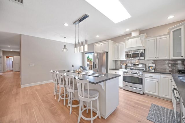 11604 Sherwood Way, Auburn, CA 95602