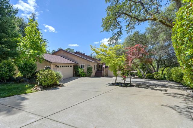 11604 Sherwood Way, Auburn, CA 95602