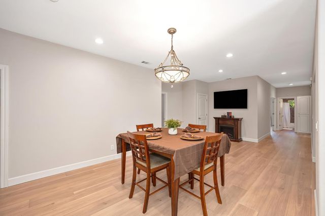 11604 Sherwood Way, Auburn, CA 95602