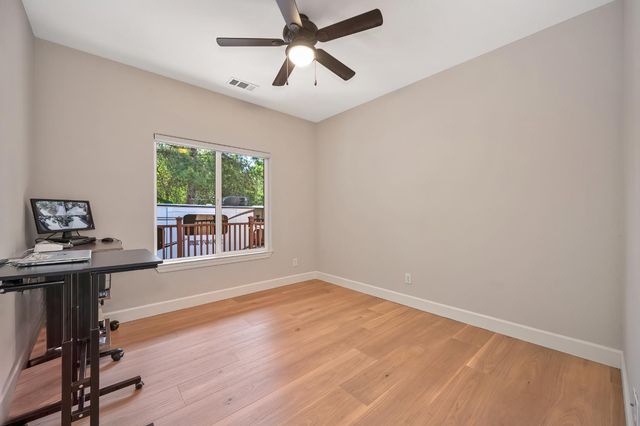 11604 Sherwood Way, Auburn, CA 95602