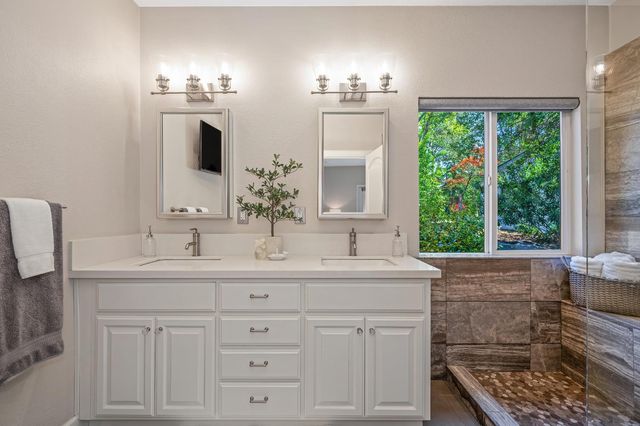 11604 Sherwood Way, Auburn, CA 95602