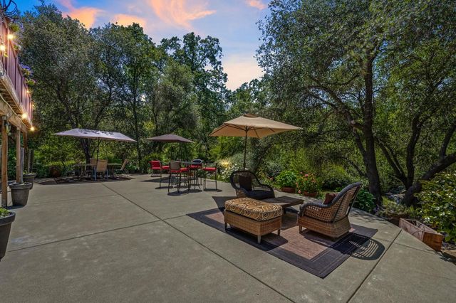 11604 Sherwood Way, Auburn, CA 95602