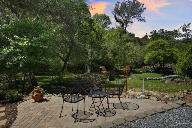 11604 Sherwood Way, Auburn, CA 95602