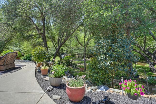 11604 Sherwood Way, Auburn, CA 95602