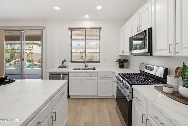 2798 E TEAKWOOD Place, Chandler, AZ 85249