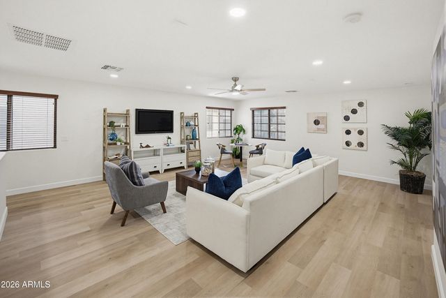 2798 E TEAKWOOD Place, Chandler, AZ 85249