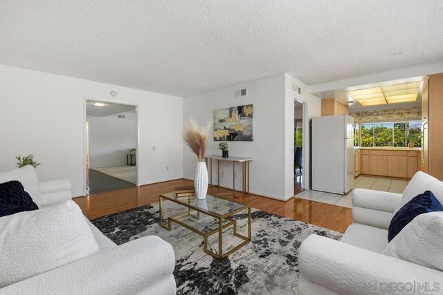 12226 Casero Ct., San Diego, CA 92128