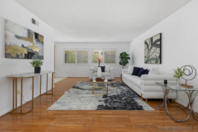 12226 Casero Ct., San Diego, CA 92128