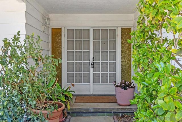 12226 Casero Ct., San Diego, CA 92128