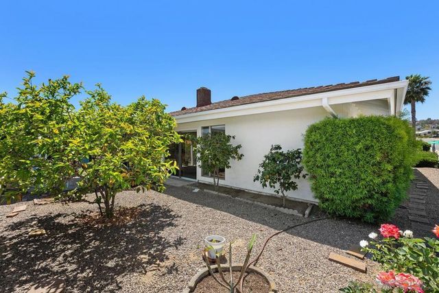 12226 Casero Ct., San Diego, CA 92128