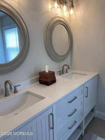 107 Woodland Avenue REAR-2ND FL, Avon-by-the-sea, NJ 07717