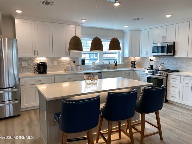 107 Woodland Avenue REAR-2ND FL, Avon-by-the-sea, NJ 07717