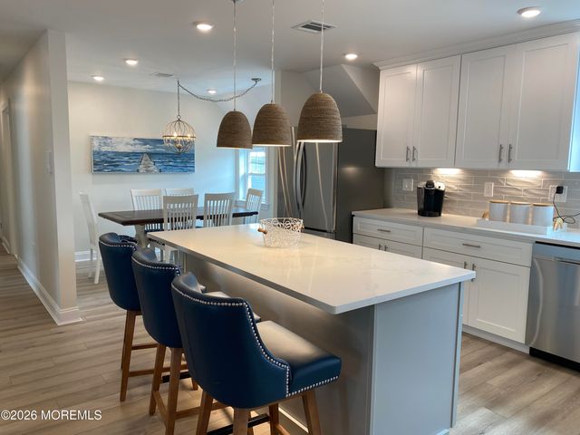 107 Woodland Avenue REAR-2ND FL, Avon-by-the-sea, NJ 07717