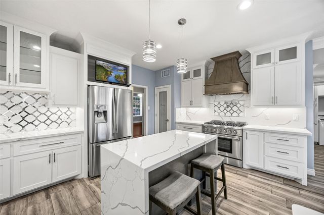 6822 Kemper Drive, Pasadena, TX 77505