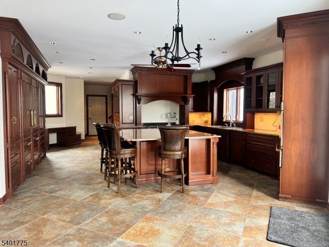 2185 Amwell Rd, Franklin Twp., NJ 08873