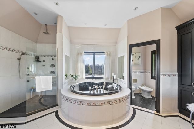 2185 Amwell Rd, Franklin Twp., NJ 08873