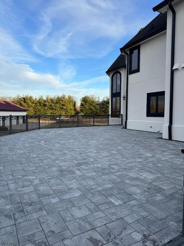 2185 Amwell Rd, Franklin Twp., NJ 08873