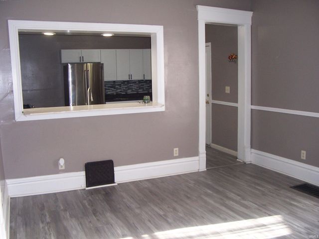 207 E Miami Avenue, Logansport, IN 46947