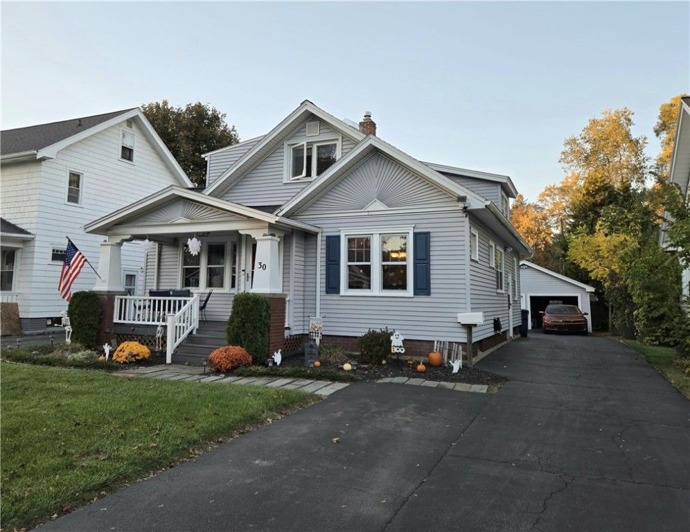 30 Garford Road, Irondequoit, NY 14622
