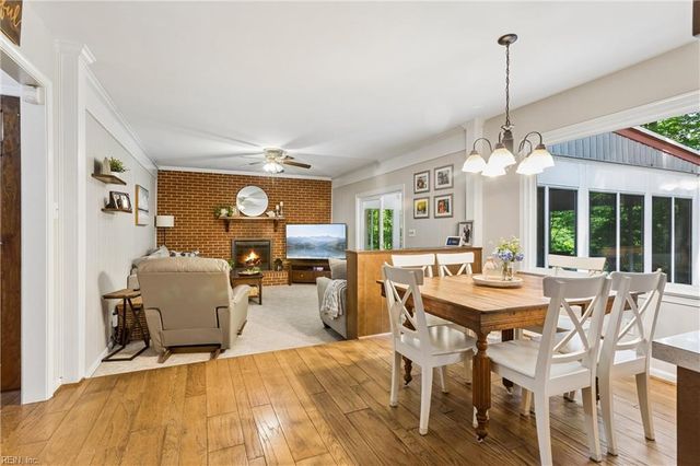 7483 Gloucester Village DR, Gloucester, VA 23061