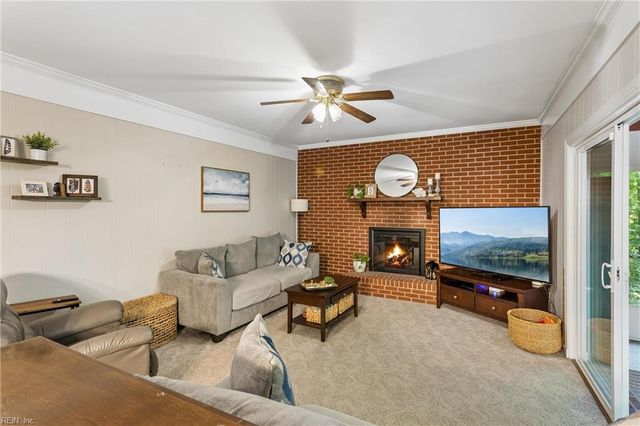 7483 Gloucester Village DR, Gloucester, VA 23061