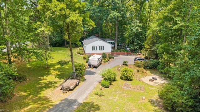 7483 Gloucester Village DR, Gloucester, VA 23061