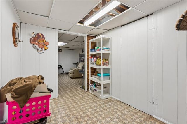 7483 Gloucester Village DR, Gloucester, VA 23061