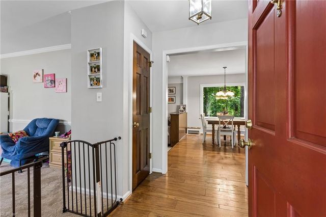 7483 Gloucester Village DR, Gloucester, VA 23061